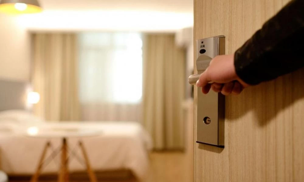 Κρήτη: Βρέθηκαν οι Γάλλοι που το "έσκασαν" από ξενοδοχείο καραντίνας